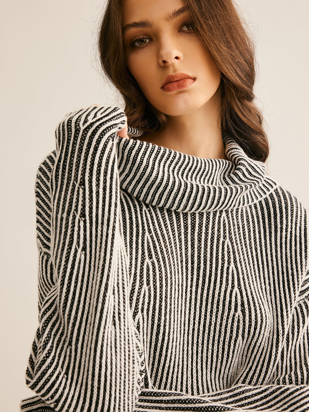 EB | Strickpullover Gestreiftes Design und Kragen Zeitlose Mode