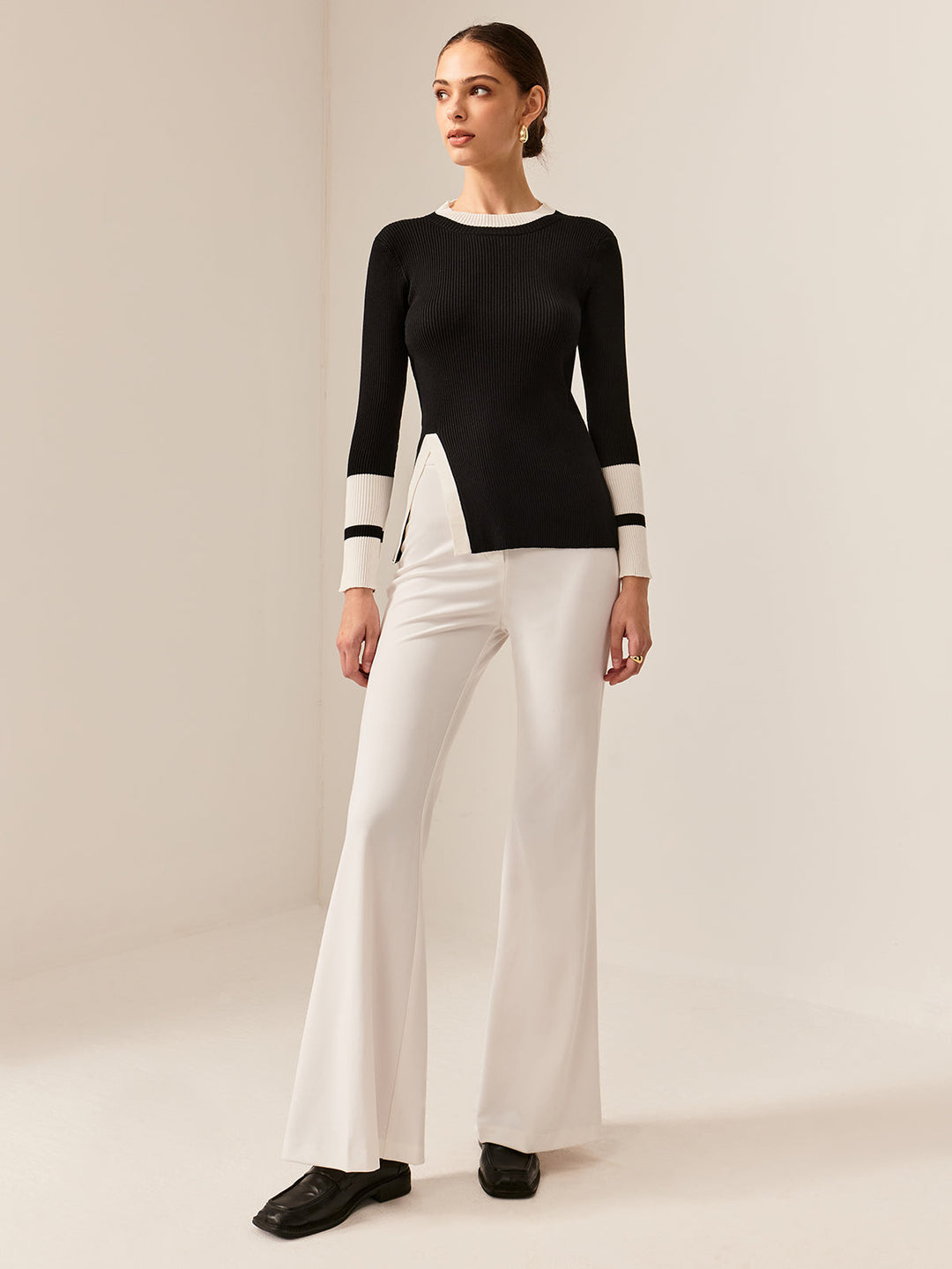 EB | Rippstrickbluse Kontrastelemente Modern und Elegant