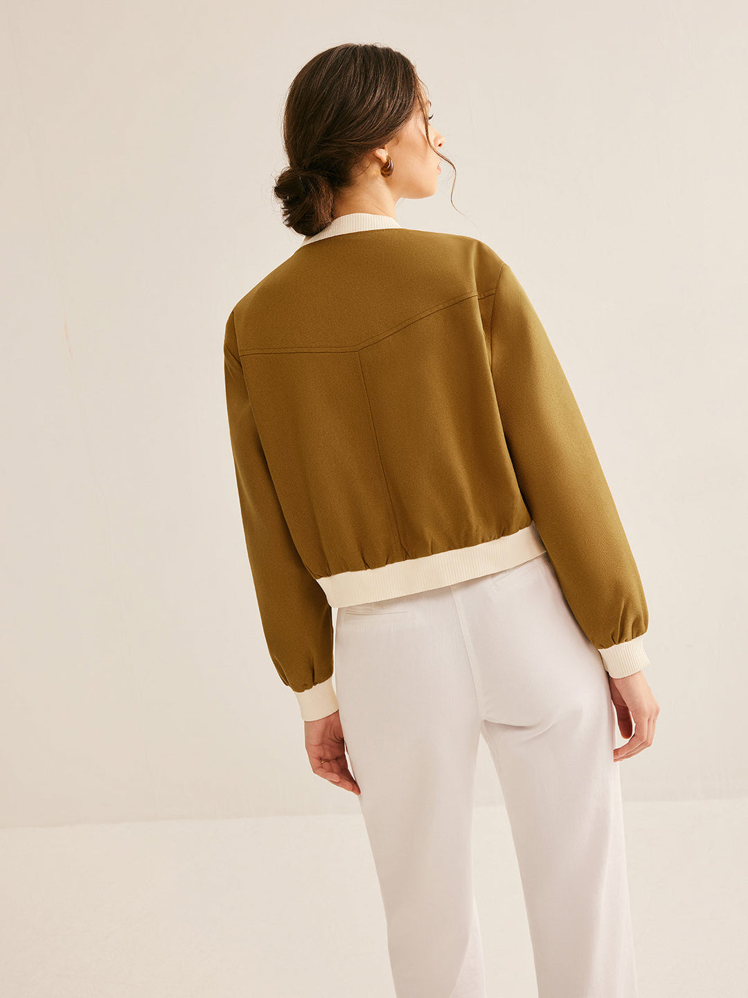EB | Crew Neck Kontrastbesatz Knopfjacke