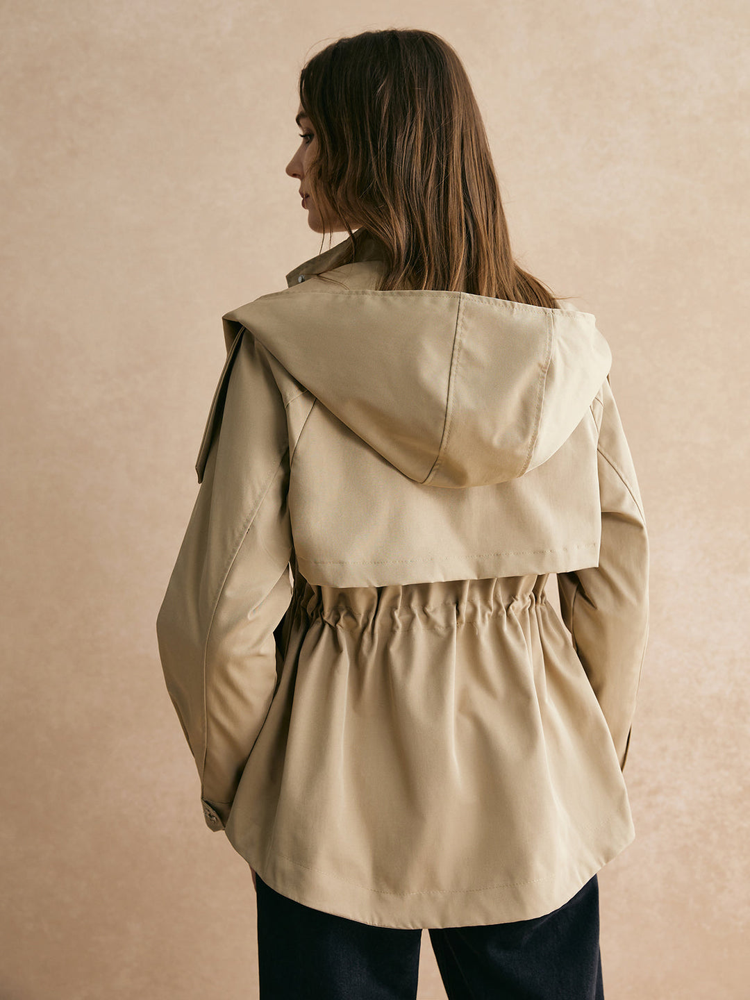 EB | Kurzer Trenchcoat mit verstellbarem Bund - Klassisch & Bequem