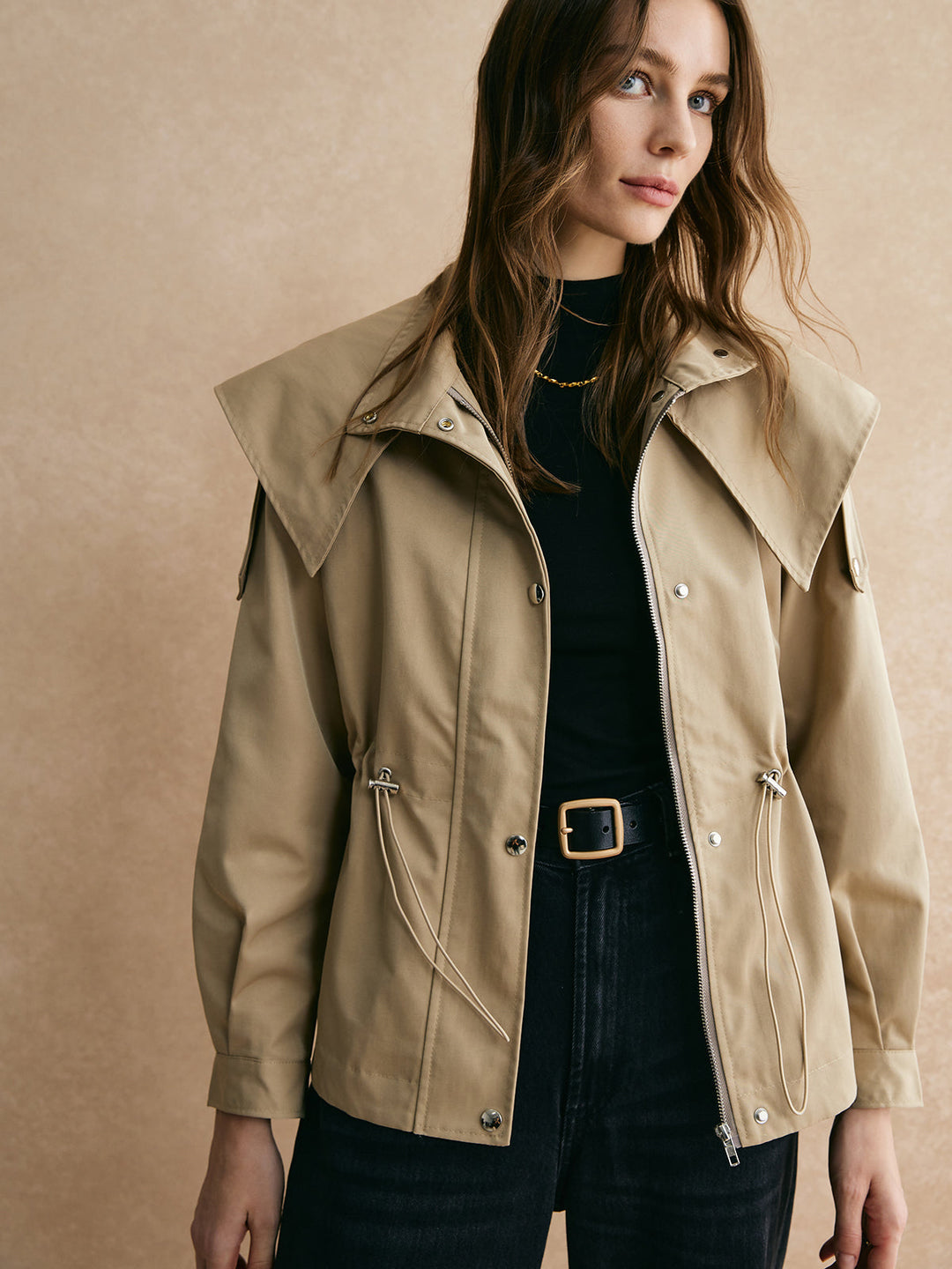 EB | Kurzer Trenchcoat mit verstellbarem Bund - Klassisch & Bequem