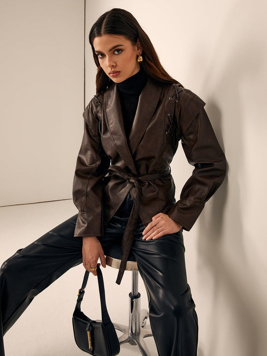 EB | Taillierter Lederblazer mit Gürtel Elegant & Modern