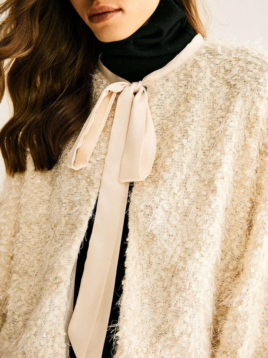 EB | Hals Fuzzy Jacke