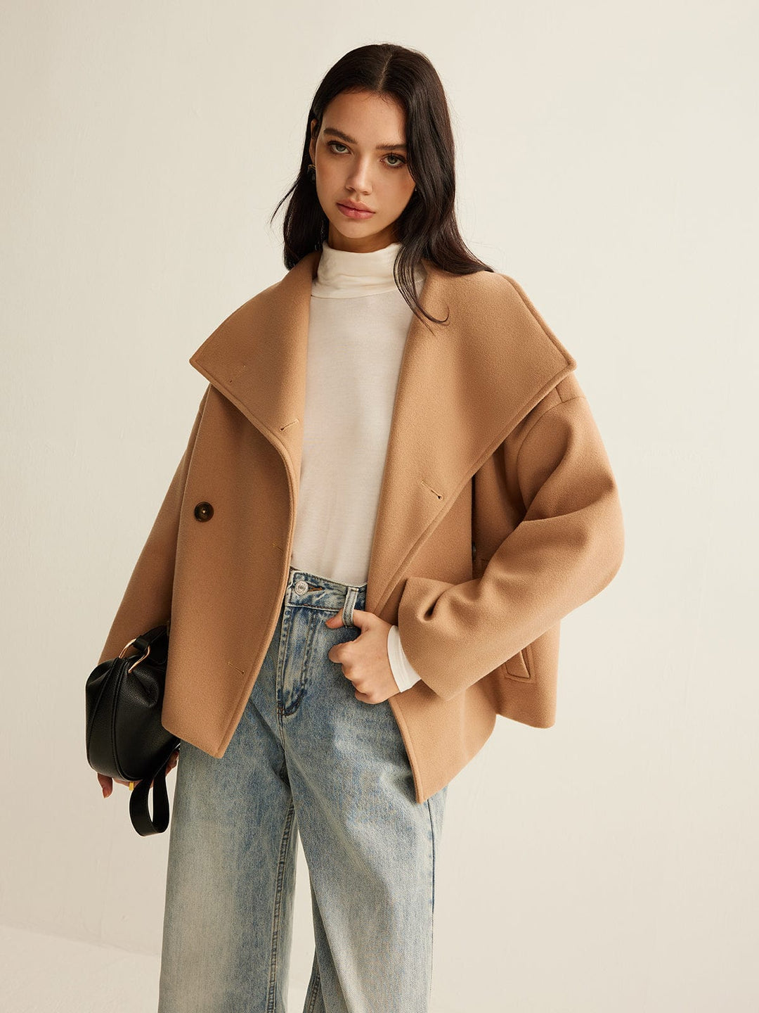 EB | Cropped Mantel in Zeitlosem Design