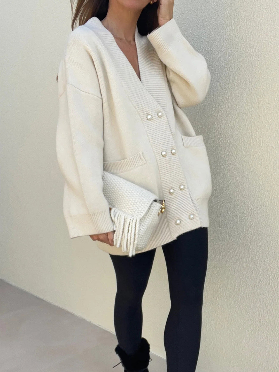 EB | Strickcardigan mit Perlendetails Oversized Passform Eleganter Komfort
