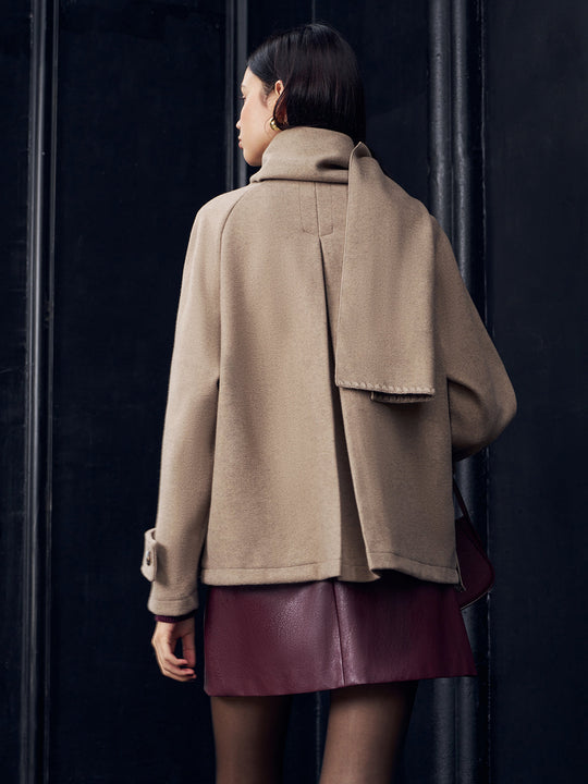 EB | Jacke mit passendem Knopf-Schal