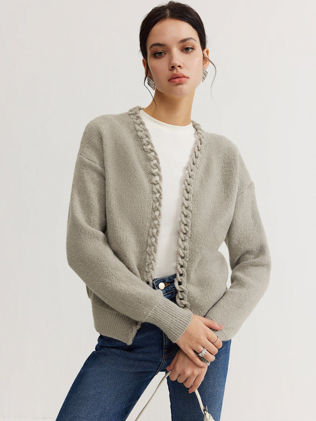 EB | Cardigan mit Geflochtenem Rand Weicher Strick Zeitloser Komfort