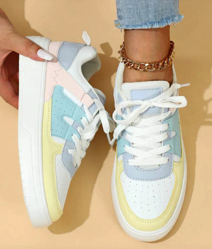 Mehrfarbige Schnürschuhe EB