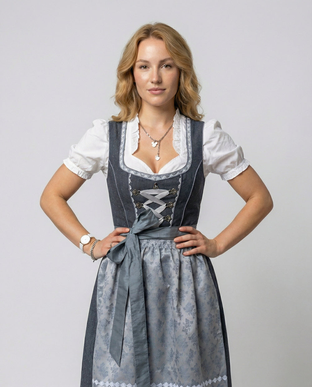 Traditionelles Dirndl Damen | EB