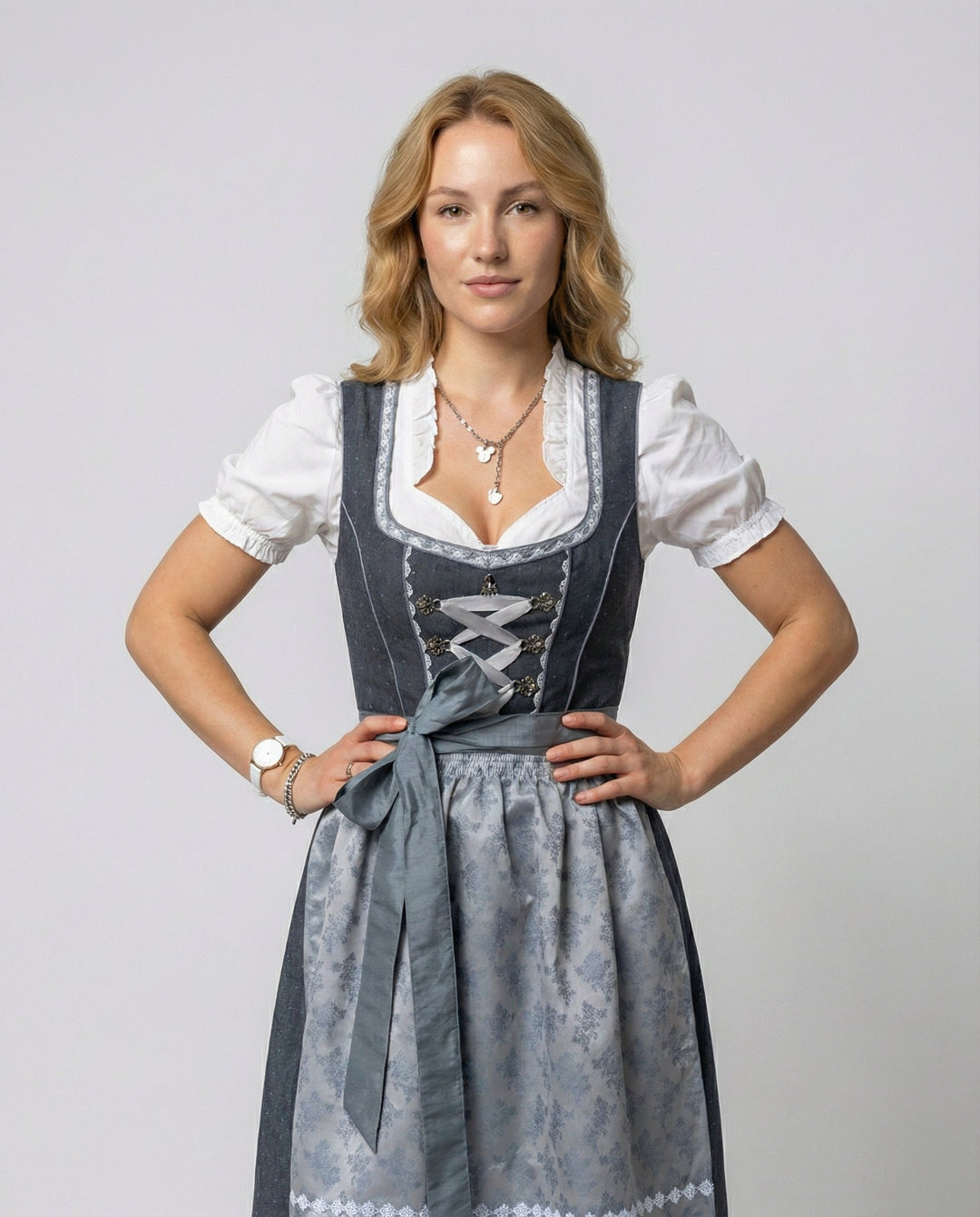 Traditionelles Dirndl Damen | EB