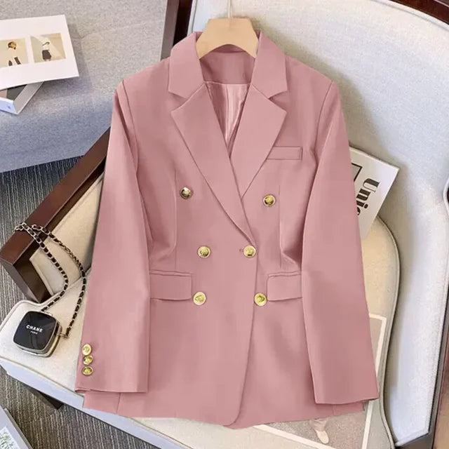 EB | Weiße Jacke mit Goldenen Knöpfen