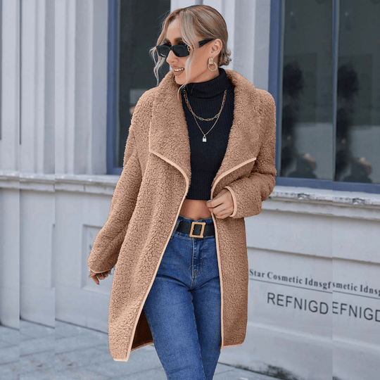 EB | Modische und Minimalistische Winterjacke