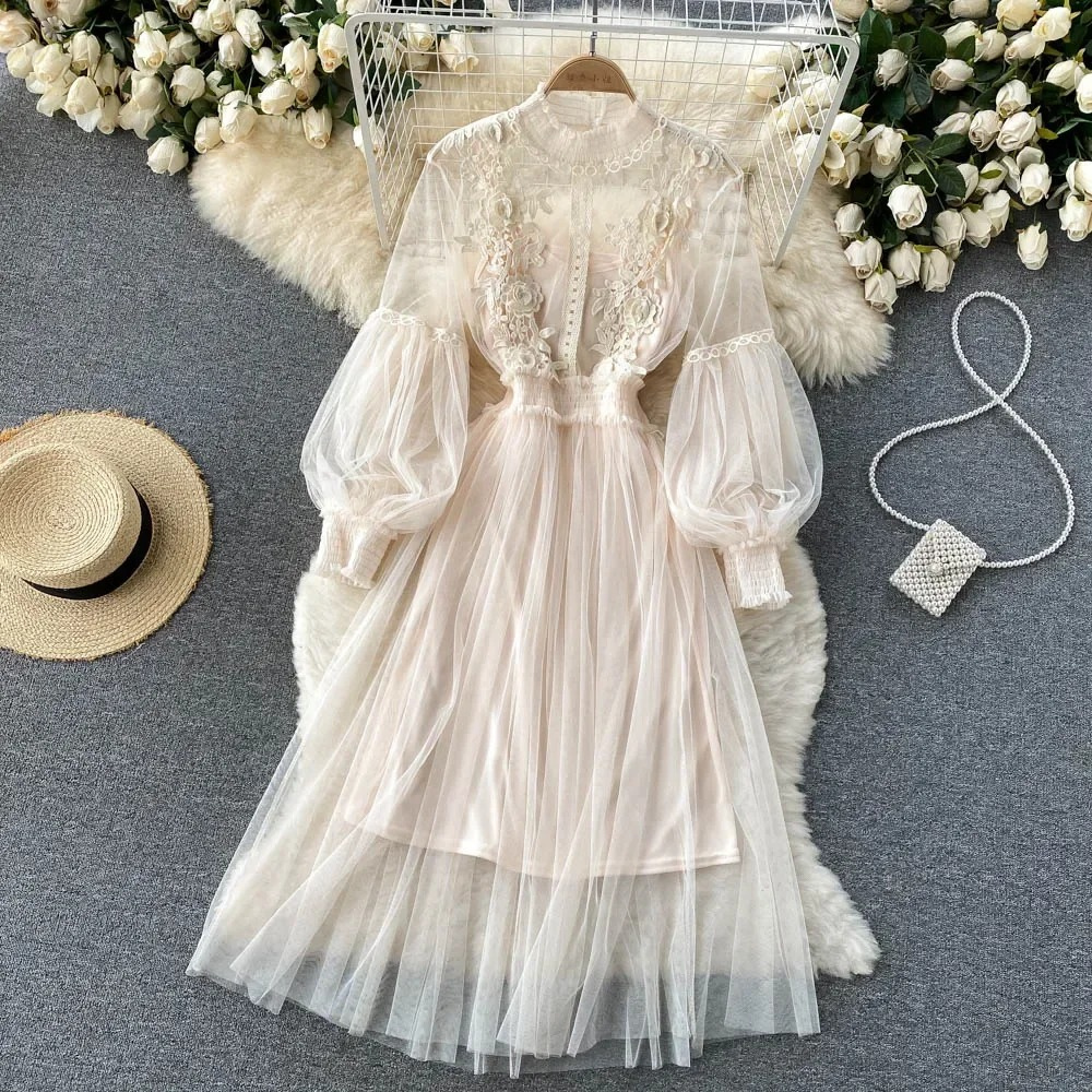 EB | Florales Blumenkleid