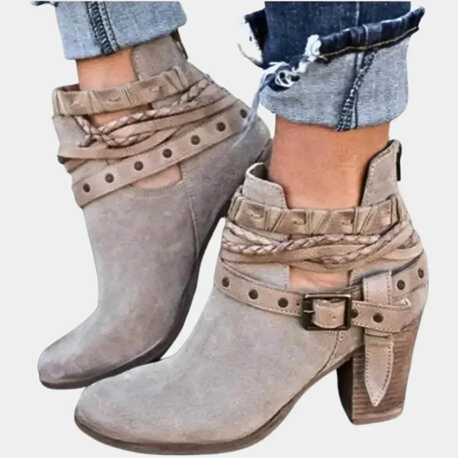 EB | Trendy ladies boots