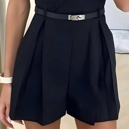 EB | Ärmelloser Jumpsuit Wickel-V-Ausschnitt Taillierter Gürtel Plissierte Shorts Taillierte Passform