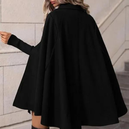 EB | Luxuriöse Damenjacke mit Cape