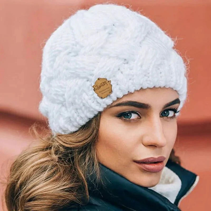 Damen Weiche Strickmütze mit Zopfmuster | EB