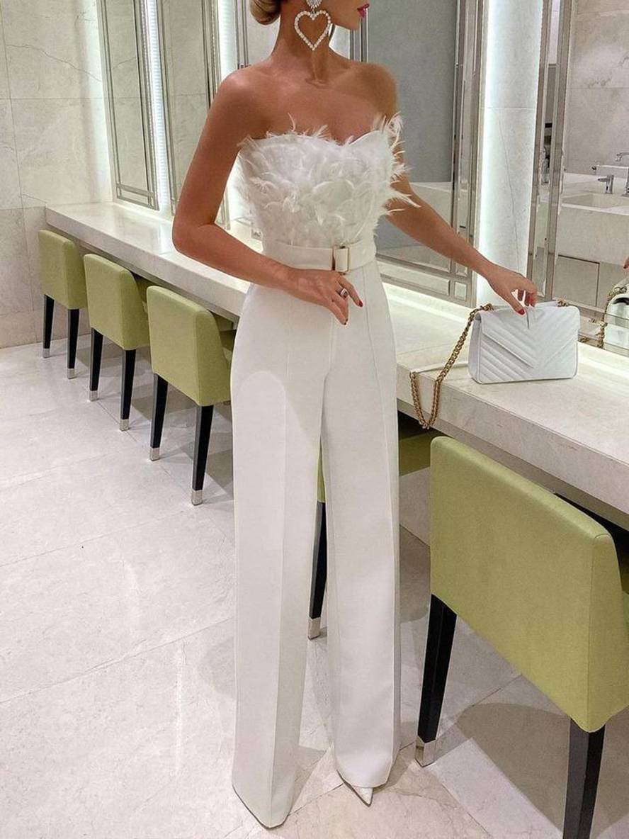 EB | Kombination Tube mit Gerader Beinform Bustier mit Federn Elegante Frau Weiß