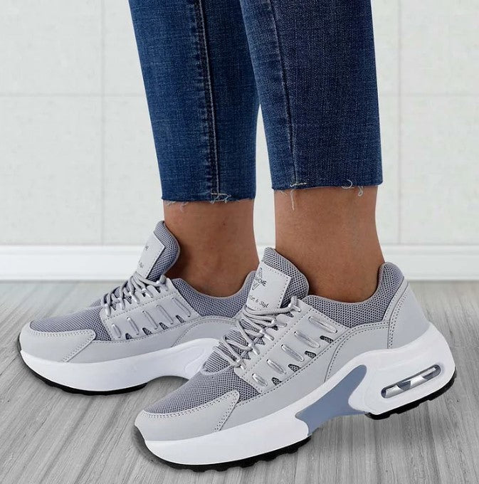Schwarze DesignerAirSneaker EB