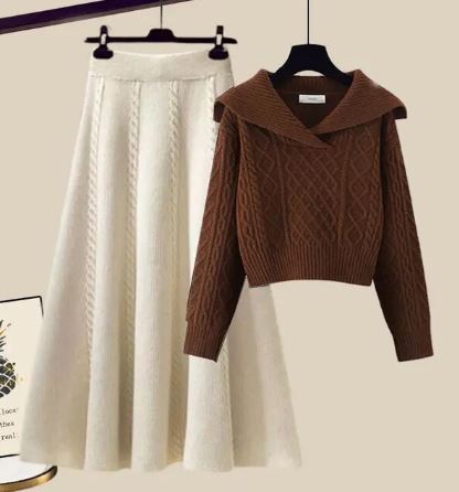 EB | Zweiteiliges Satz Bestehend Aus Gestricktem Pullover und Halbrock