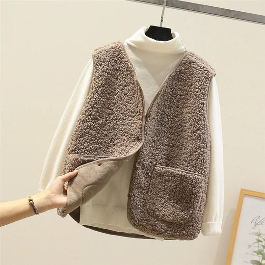 EB | Damen Wollgilet mit Knopfverschluss und Taschen
