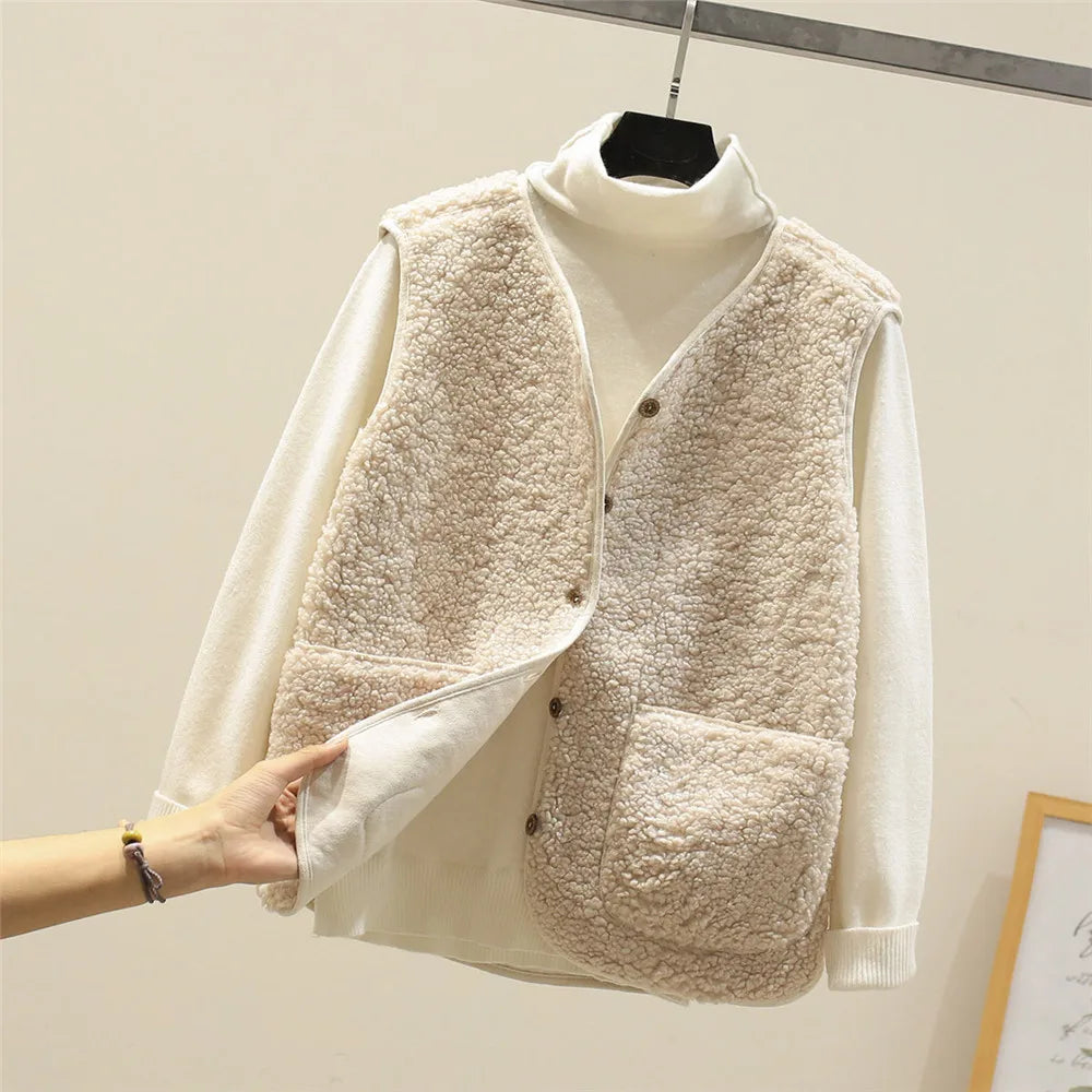 EB | Damen Wollgilet mit Knopfverschluss und Taschen