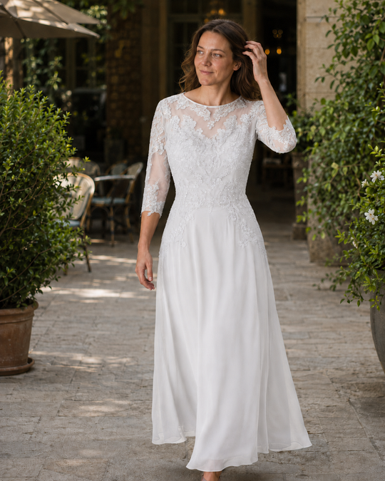 EB Damen Abendkleid mit Spitzenoberteil und fließendem Rock