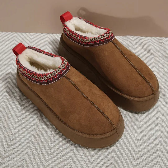Flache Schuhe aus Fell EB