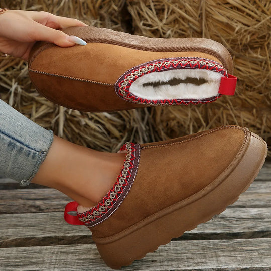 Flache Schuhe aus Fell EB