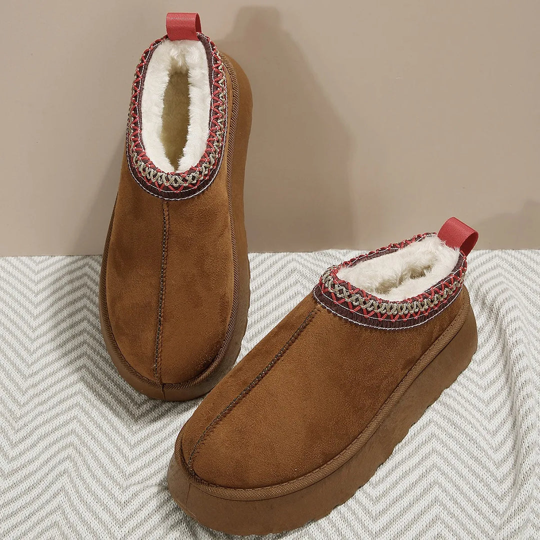Flache Schuhe aus Fell EB