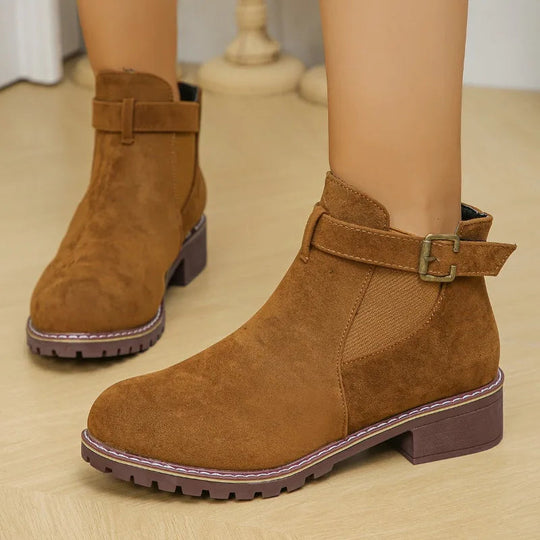EB | Chunky Heel Winterstiefel für Frauen – Stilvoll & Gemütlich