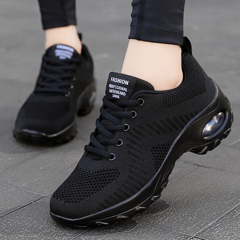 Clark Fashion Sneakers | Bequeme Damenschuhe mit gepolsterter Sohle EB