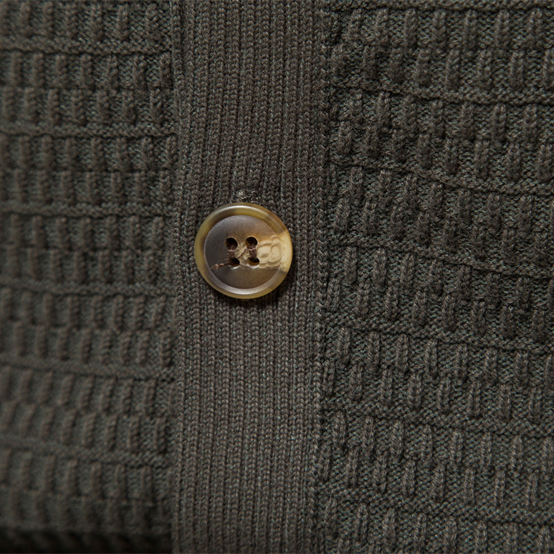 EB | Klassisch Gestrickte Strickjacke