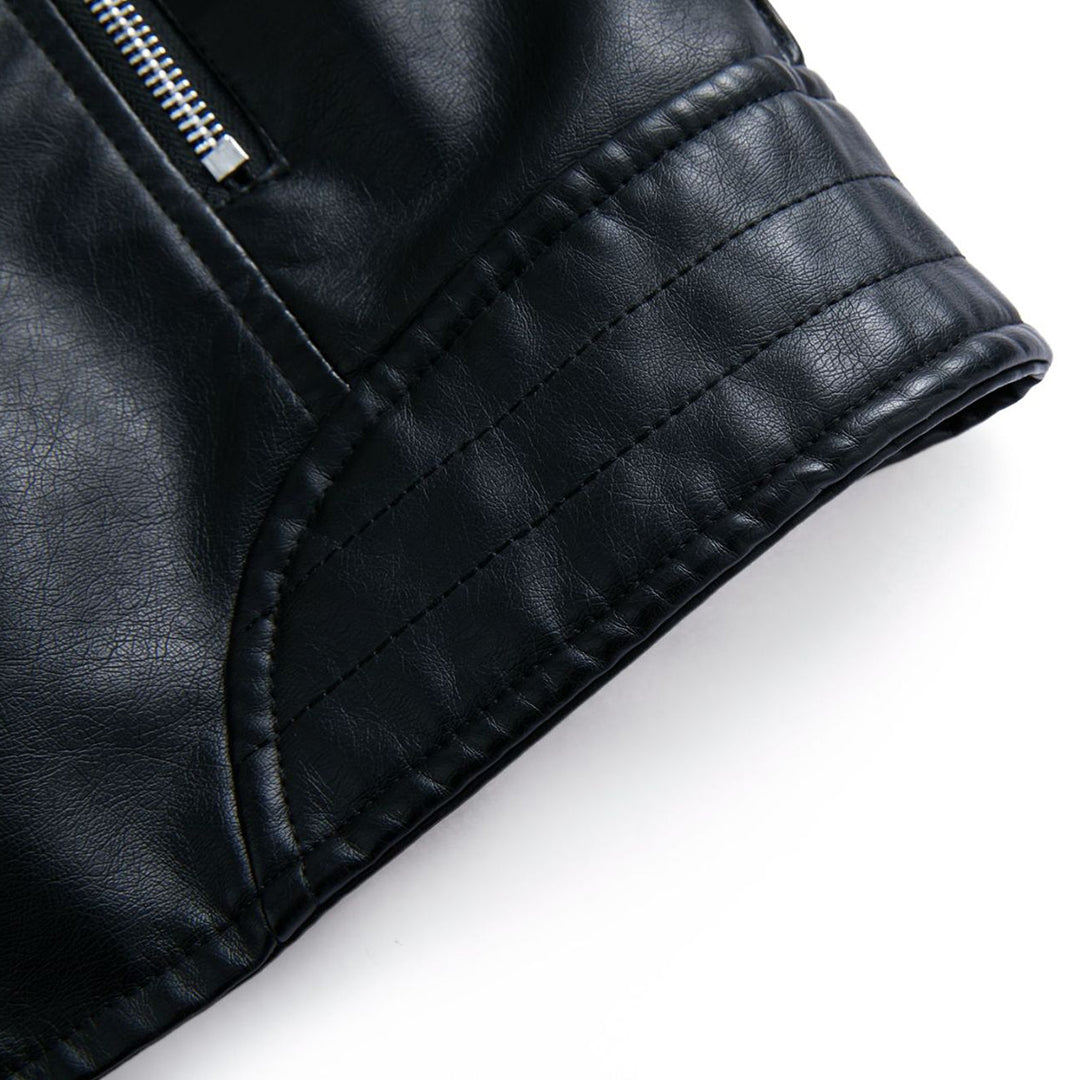 EB | Stilvolle Herbstlederjacke