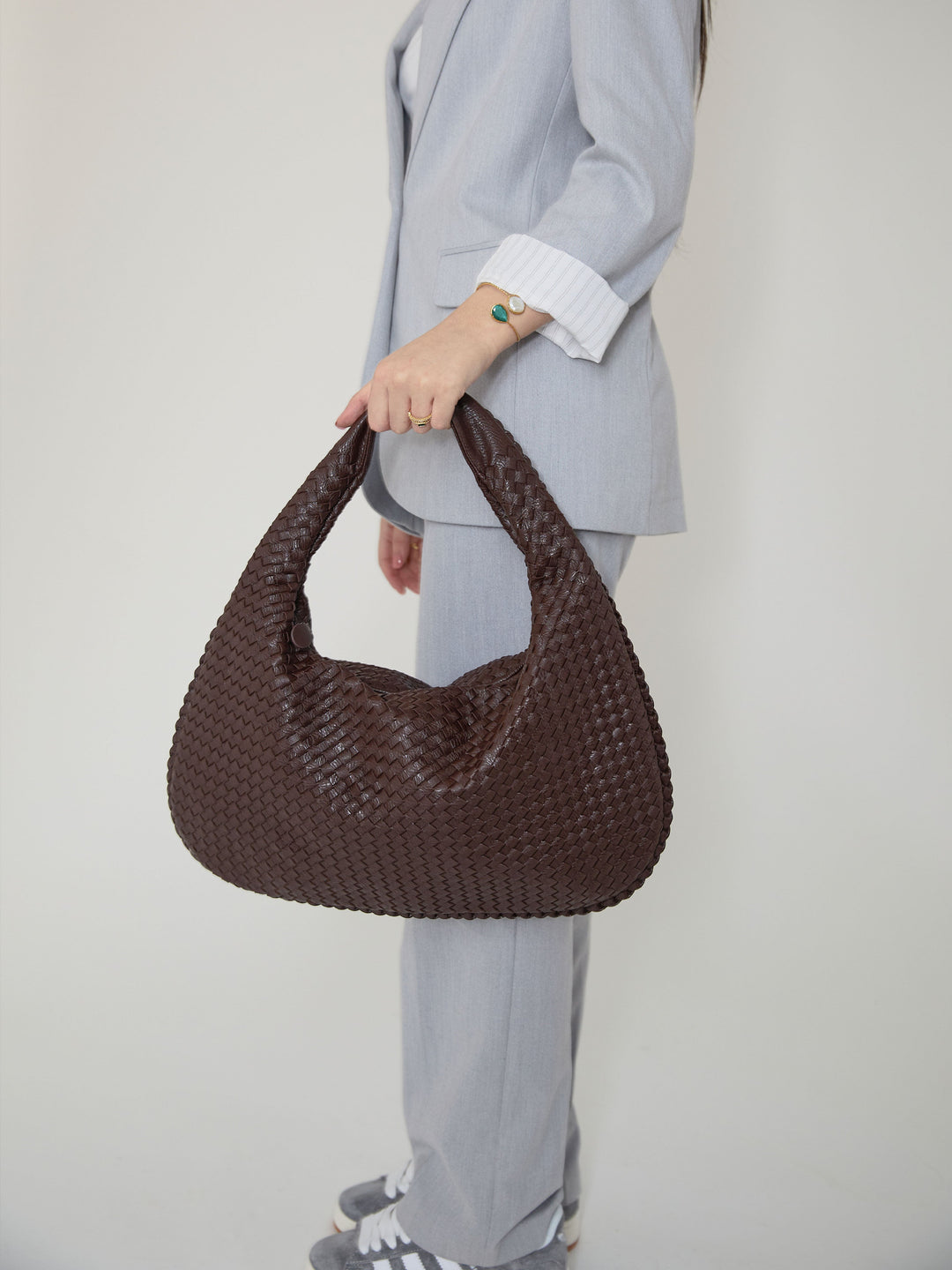 EB | Kaffee Damenhandtasche Mit Geflochtenem Stilvollen Design