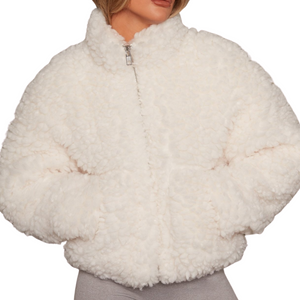EB | Teddy Mantel