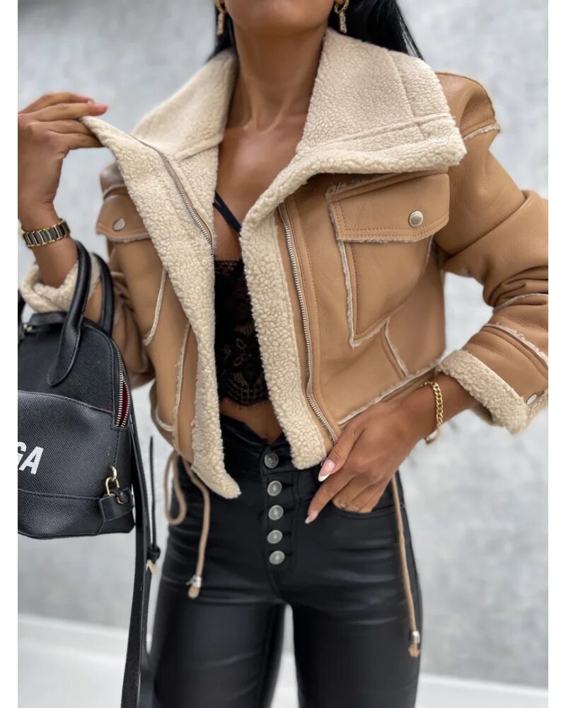 EB | Damen Kurze Winterjacke mit Kunstfell und Reißverschluss