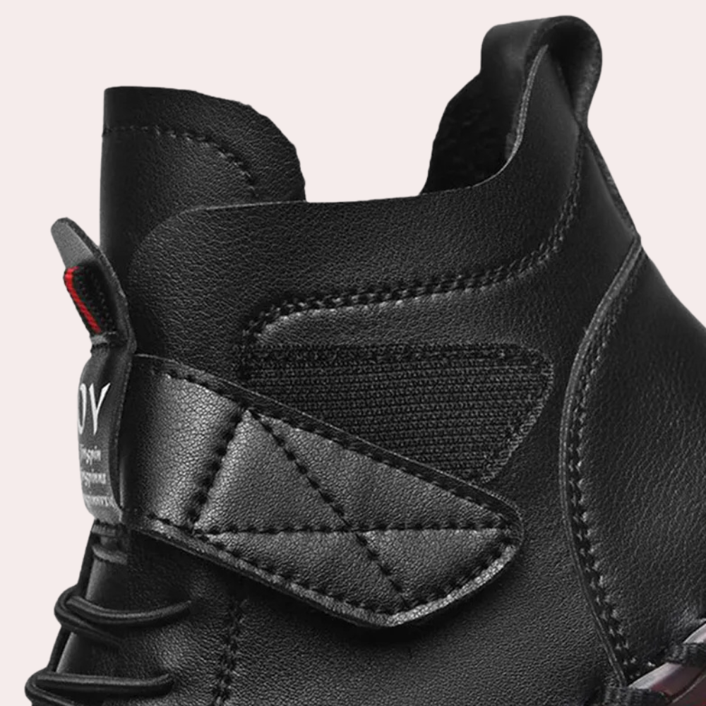Moderne Winterstiefel für Damen EB