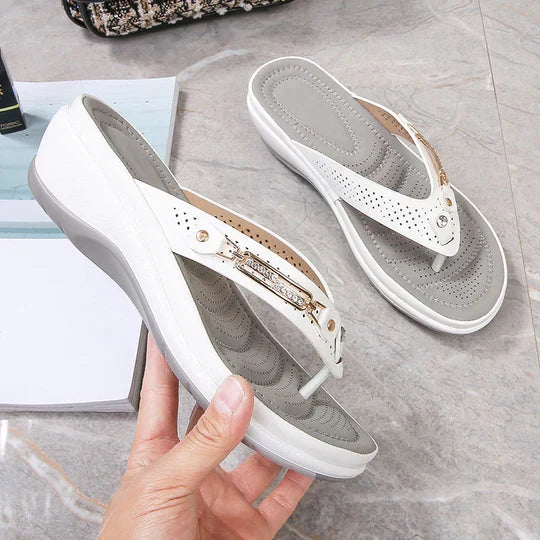 Vivien | Lässige Strandsandalen für Frauen EB