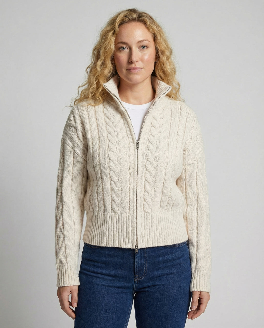 Damen Strickjacke mit hohem Kragen und Reißverschluss EB