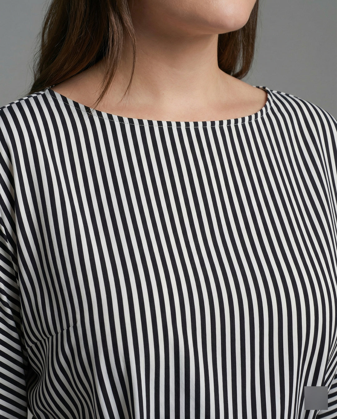 Damen Streetwear zweiteiliges Set mit gestreiftem Wickelshirt, Bindegürtel und weiter Palazzo-Hose EB