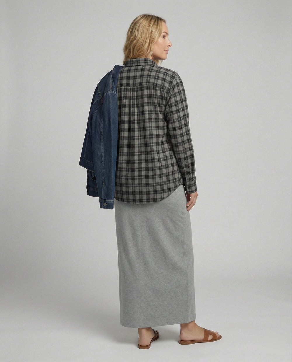 Ärmelloses figurschmeichelndes Maxikleid aus weichem Baumwolljersey mit Rundhalsausschnitt EB