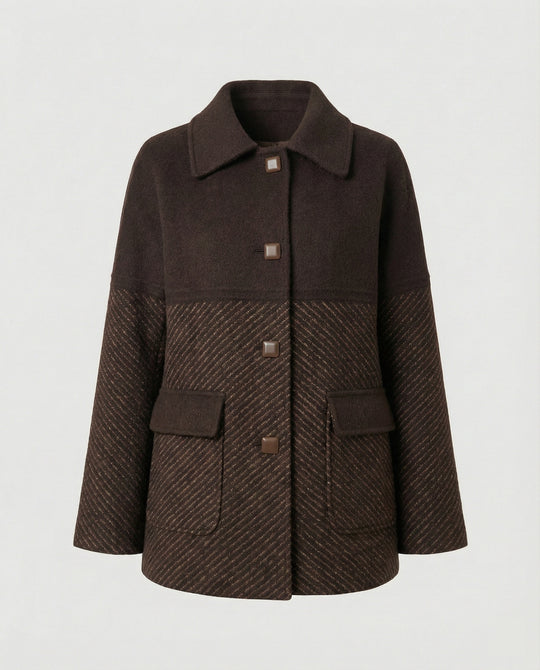 Elegante Wolljacke mit übergroßem Kragen, weiter Schnitt und diagonaler Strickstruktur EB