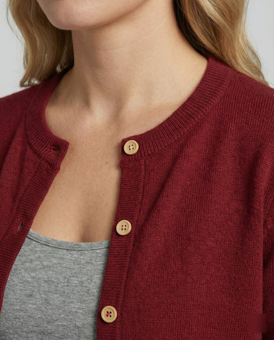 Kurz geschnittene Strickjacke mit Rundhalsausschnitt Zierknopfleiste Trompetenärmeln und elastischem Rippsaum EB