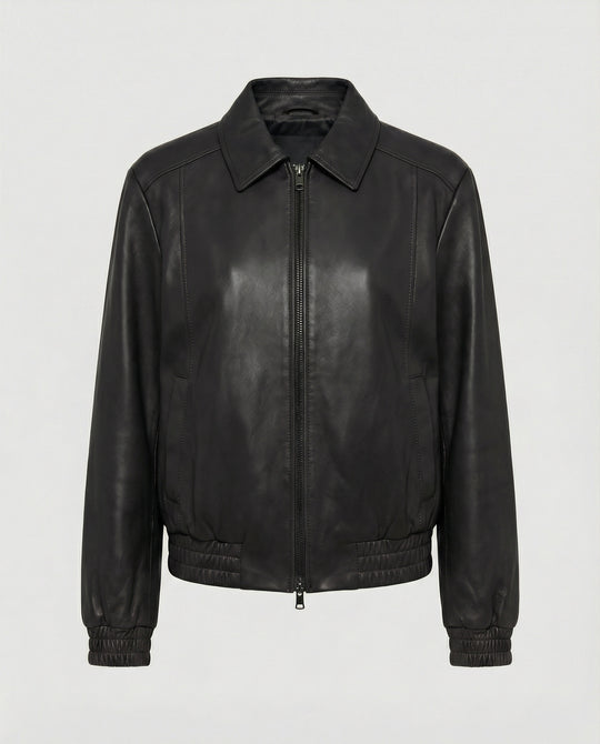 Kurze Lederblousonjacke mit Hemdkragen, verdecktem Reißverschluss und elastischen Bündchen EB