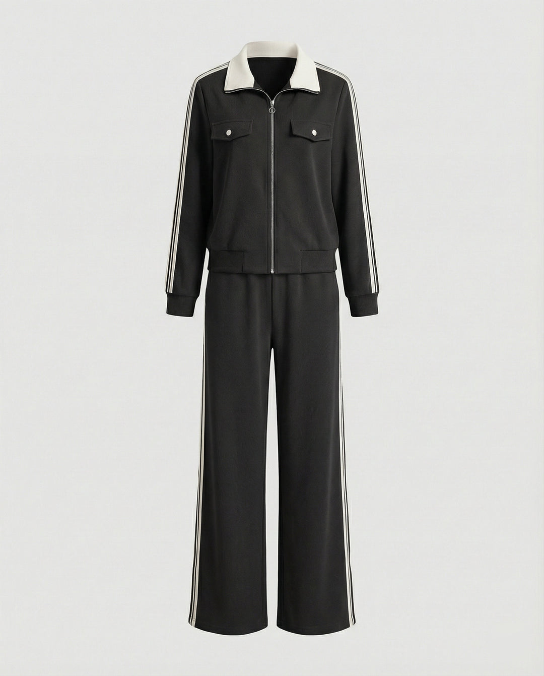 Sportlich-elegantes Strick-Ensemble mit Reißverschlussjacke, Pattentaschen, Kontrastkragen und weitem Hosenbein EB