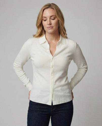 Feinstrick-Hemdbluse mit verdeckter Knopfleiste und verlängerten Manschetten EB