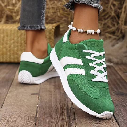 Damen Sneakers mit niedrigem Schaft und modernem Design EB