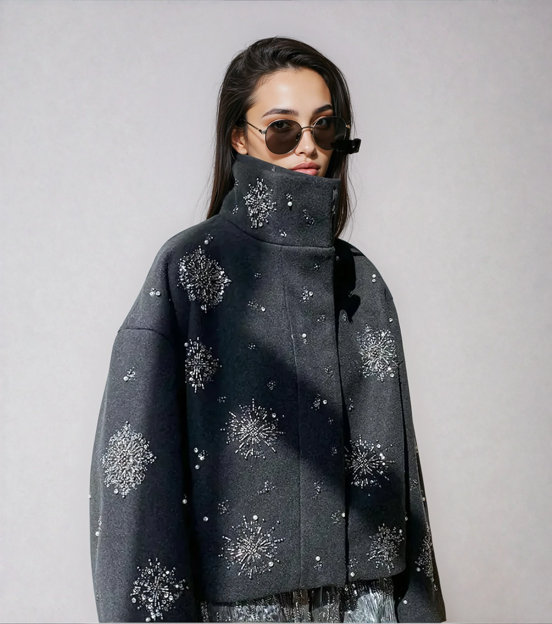 EB | Damen Bestickter Peacoat Mantel mit Perlen und Hohem Kragen