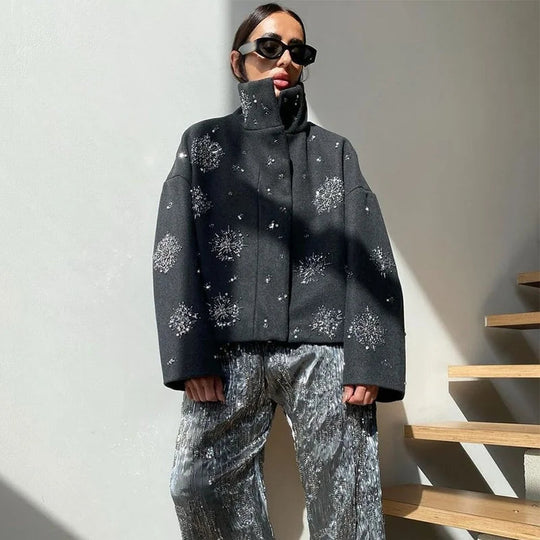 EB | Damen Bestickter Peacoat Mantel mit Perlen und Hohem Kragen